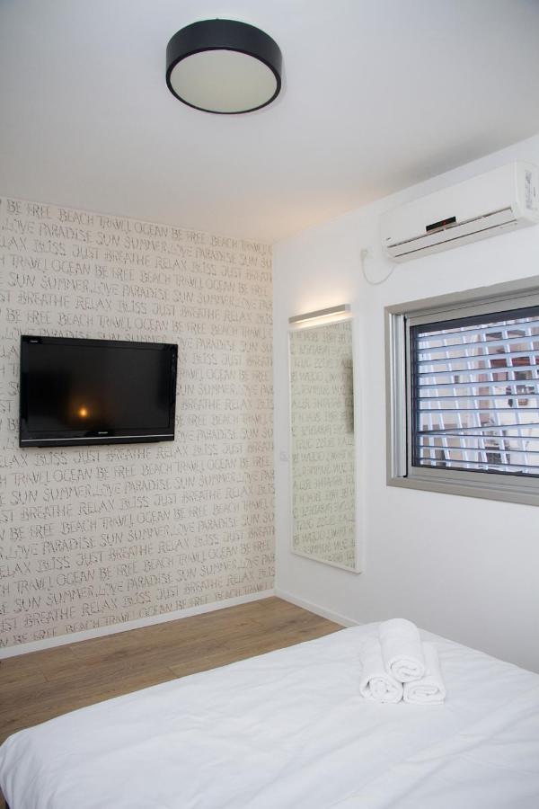 Apartments4You Etsel Bat Yam Exteriör bild